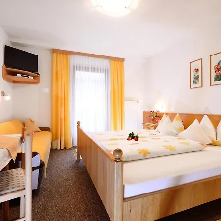 Δωμάτια σε οικογενειακή κατοικία Haus Renate